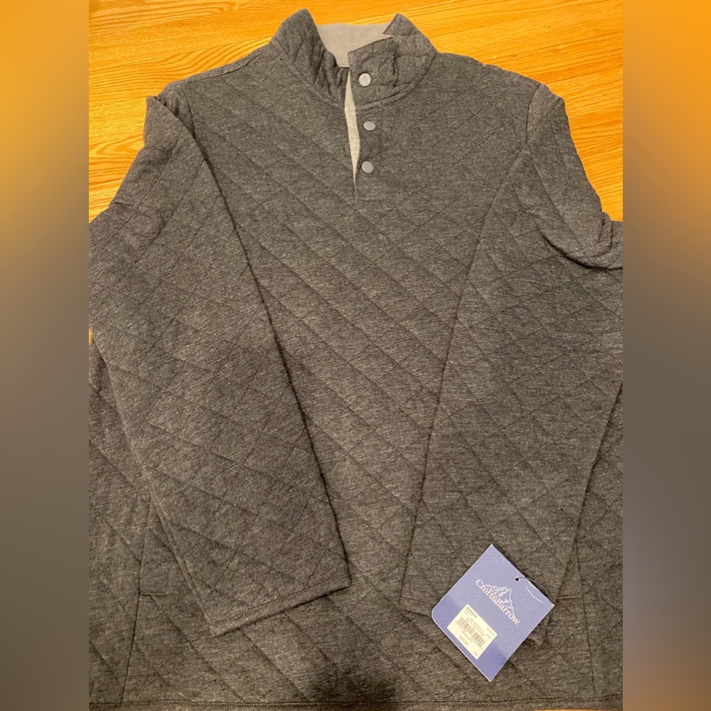 - Quilted sweatshirt